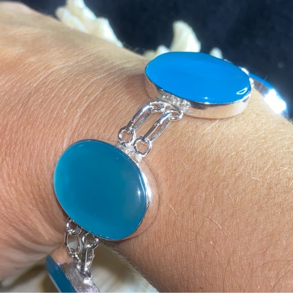 Caribbean Chalcedony handcrafted multi-gem bracelet - Picture 9 of 11